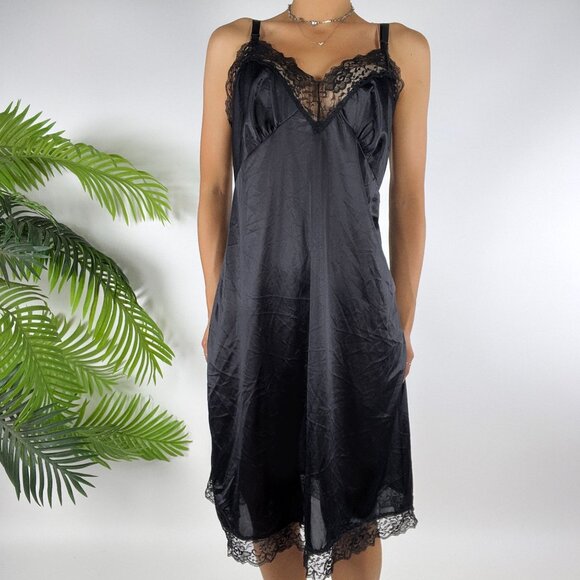 Womens Vintage 70s Black Satin Coquette Chemise Lingerie Lace Slip Dress / L - Picture 1 of 5